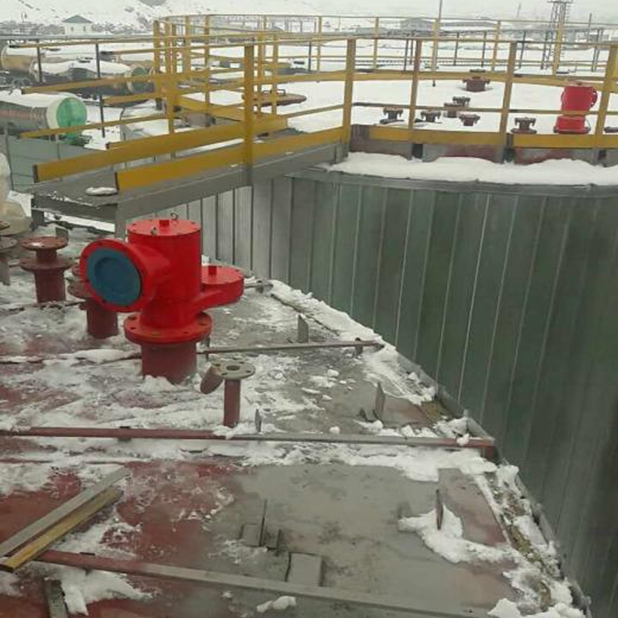 On-Site Photo Of The Application Of Vacuum Valve With Pipe In Kazakhstan